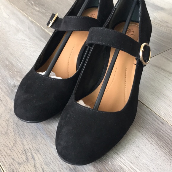 Black shoes - Picture 3 of 4